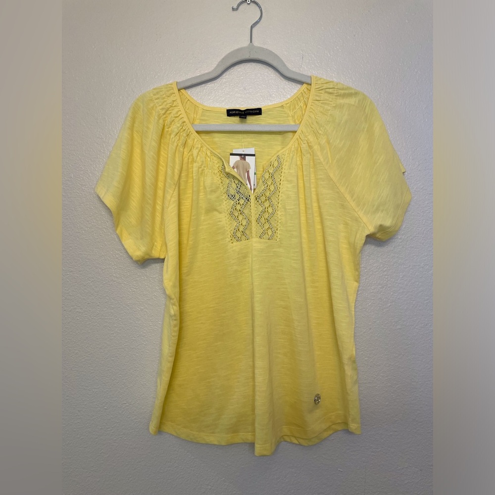 Adrienne Vittadini NWT Boho Yellow Embroidered Lurex Short Sleeves Top Size L‎